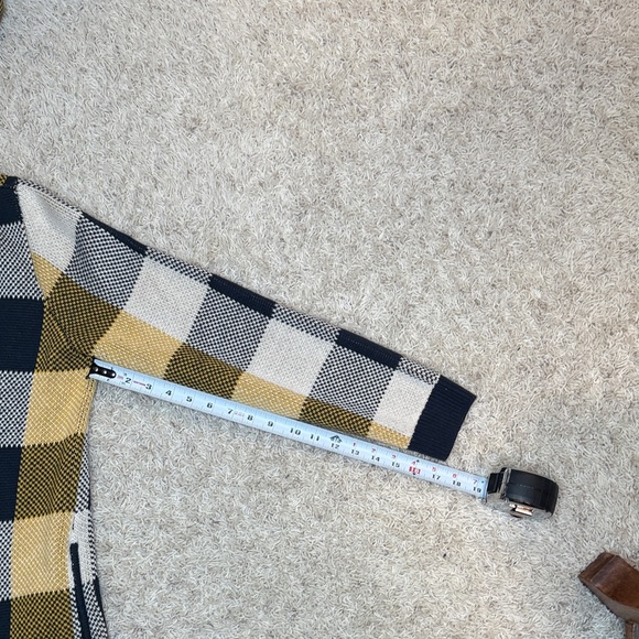 NWOT CAbi Checkered Hooded Sweater Coat, style 4229, size medium - Picture 14 of 14